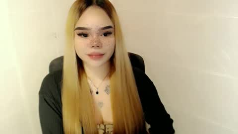Snapshot of preciousangel69xxx chatting on 2, 2, 2026 MAXXINE online show from 2, 2, 2026