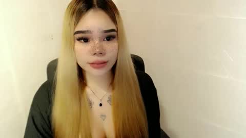 Snapshot of preciousangel69xxx chatting on 3, 2, 2026 MAXXINE online show from 3, 2, 2026