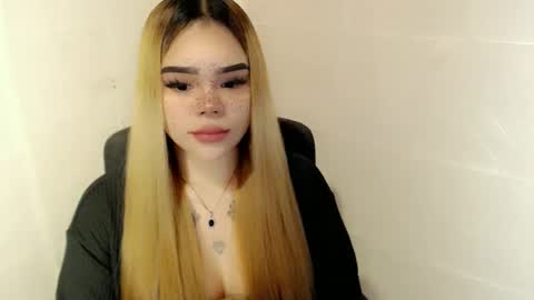 Snapshot of preciousangel69xxx chatting on 12, 2, 2026 MAXXINE online show from 12, 2, 2026