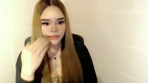 Snapshot of preciousangel69xxx chatting on 2, 3, 2026 MAXXINE online show from 2, 3, 2026