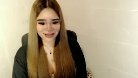 Snapshot of preciousangel69xxx chatting on 2, 3, 2026 MAXXINE online show from 2, 3, 2026