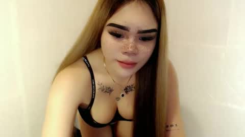 Snapshot of preciousangel69xxx chatting on 11, 3, 2026 MAXXINE online show from 11, 3, 2026