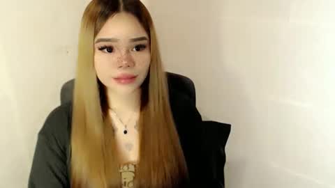 Snapshot of preciousangel69xxx chatting on 23, 3, 2026 MAXXINE online show from 23, 3, 2026