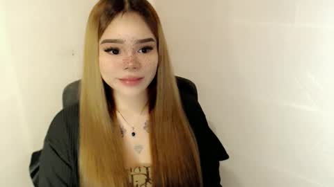 Snapshot of preciousangel69xxx chatting on 24, 3, 2026 MAXXINE online show from 24, 3, 2026