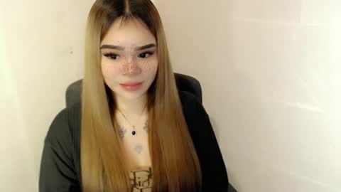 Snapshot of preciousangel69xxx chatting on 6, 4, 2026 MAXXINE online show from 6, 4, 2026