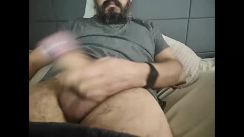 Snapshot of precumbear chatting on 4, 1, 2025 precumbear online show from 4, 1, 2025