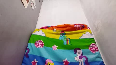 Dinah online show from 13, 2, 2025