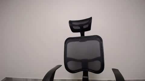 Plux online show from 4, 1, 2025