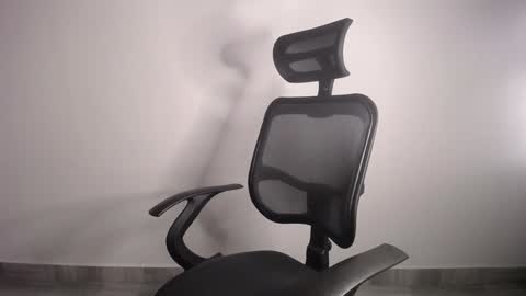 Plux online show from 19, 1, 2025