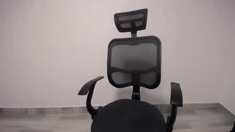 Plux online show from 27, 2, 2025