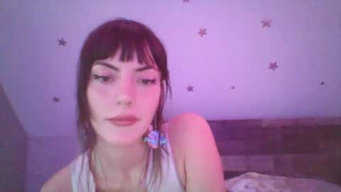 presentpatchouli online show from 7, 4, 2026