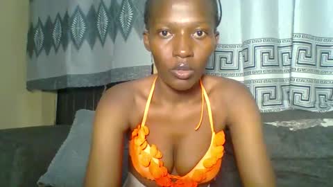 prettie_petitee online show from 4, 2, 2026