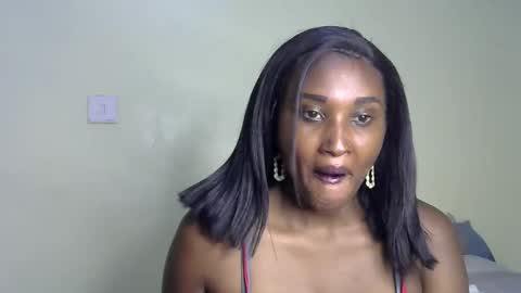 prettiekelly online show from 25, 2, 2025