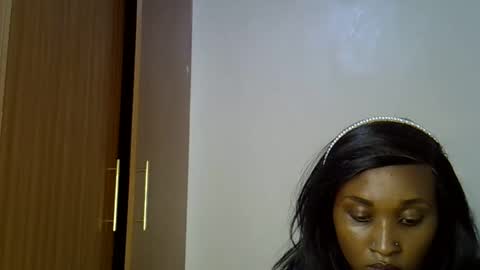 prettiekelly online show from 8, 3, 2025