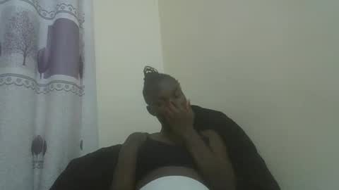 prettiest_doll online show from 18, 12, 2025