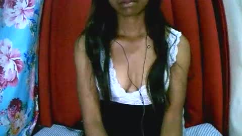 prettiethalia online show from 19, 11, 2025