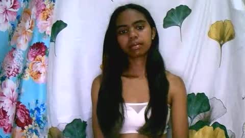 prettiethalia online show from 5, 12, 2025