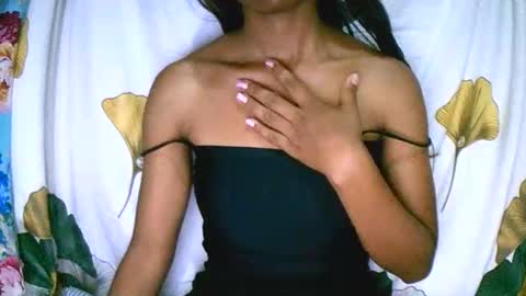 prettiethalia online show from 16, 12, 2025