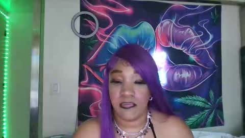 Snapshot of pretty69queen chatting on 22, 5, 2026 Yasmine pretty online show from 22, 5, 2026