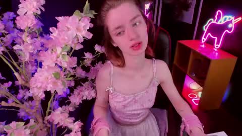 Snapshot of pretty__victoria chatting on 20, 4, 2026 Lady vikki online show from 20, 4, 2026