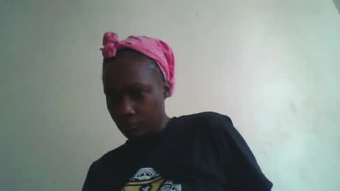 Snapshot of pretty_beib chatting on 27, 4, 2026 Karol online show from 27, 4, 2026
