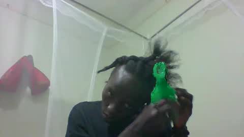 pretty_betty_ online show from 2, 2, 2025