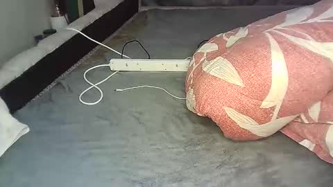 Snapshot of pretty_bums chatting on 9, 12, 2024 chichi online show from 9, 12, 2024