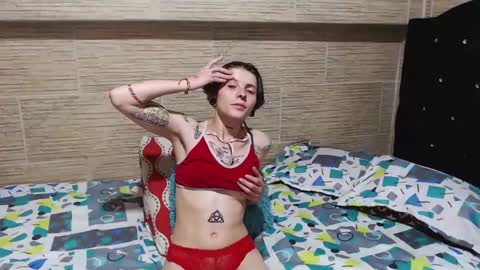 pretty_cristal22 online show from 18, 1, 2025