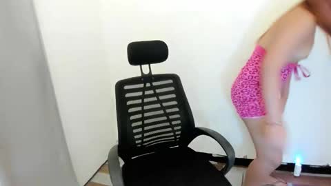 Snapshot of pretty_darcy chatting on 28, 3, 2026 pretty_darcy online show from 28, 3, 2026