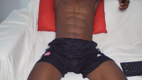 Snapshot of pretty_dollx01 chatting on 4, 4, 2026 Pretty dollx01 online show from 4, 4, 2026