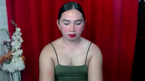 Snapshot of pretty_elennah21 chatting on 6, 4, 2026 elennah online show from 6, 4, 2026