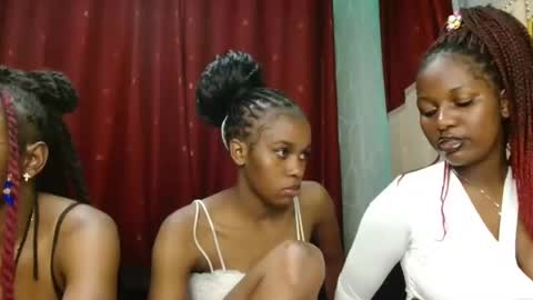 Snapshot of pretty_lioness_ chatting on 23, 2, 2026 Pretty online show from 23, 2, 2026