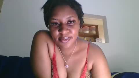 Snapshot of pretty_loreen chatting on 3, 5, 2026 loreen online show from 3, 5, 2026