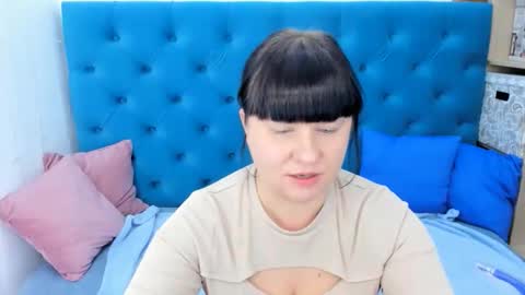 Snapshot of pretty_malika chatting on 21, 10, 2025 pretty_malika online show from 21, 10, 2025