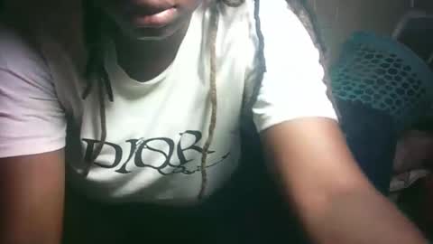 Snapshot of pretty_milan chatting on 27, 4, 2026 pretty_milan online show from 27, 4, 2026