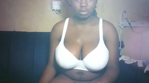 Snapshot of pretty_milan chatting on 28, 4, 2026 pretty_milan online show from 28, 4, 2026