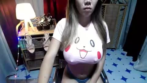 Snapshot of pretty_petite_asian143 chatting on 9, 3, 2026 samantha online show from 9, 3, 2026