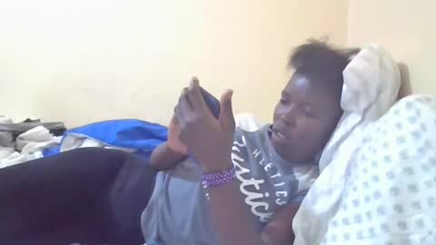 pretty_petite_ebony online show from 11, 1, 2025