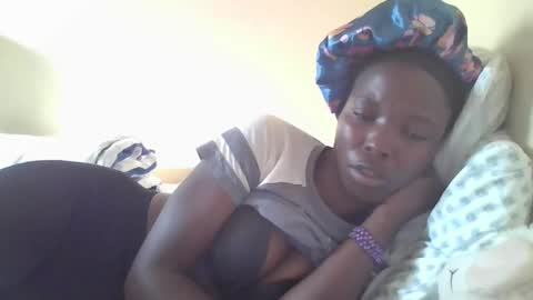 pretty_petite_ebony online show from 11, 1, 2025