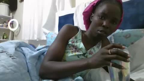 pretty_petite_ebony online show from 13, 9, 2025