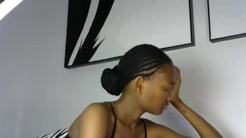 Snapshot of pretty_queennie chatting on 14, 4, 2026 Pretty doll online show from 14, 4, 2026