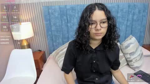 Snapshot of pretty_sunlight_ chatting on 22, 12, 2025 Daisy Flower online show from 22, 12, 2025