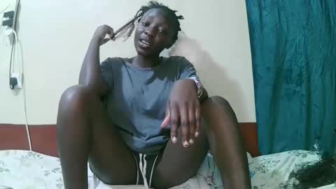 Snapshot of pretty_tiffany1 chatting on 28, 11, 2025 pretty_tiffany1 online show from 28, 11, 2025