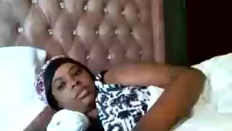 Snapshot of pretty_zii chatting on 5, 7, 2026 zii online show from 5, 7, 2026