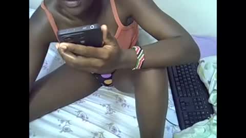 Snapshot of prettyalma chatting on 9, 3, 2025 prettyalma online show from 9, 3, 2025