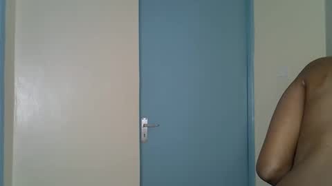 Snapshot of prettybabe02 chatting on 10, 10, 2025 SaraCattra online show from 10, 10, 2025