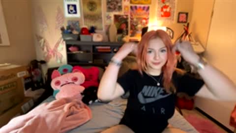 Snapshot of prettybabystacy chatting on 15, 3, 2026 stacy online show from 15, 3, 2026