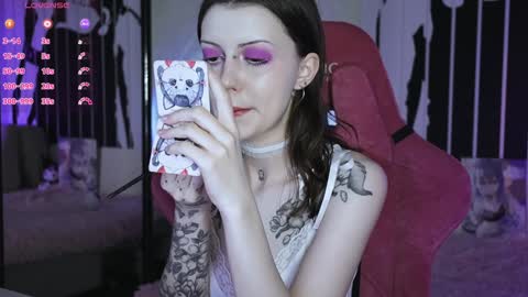 Violet online show from 8, 2, 2025