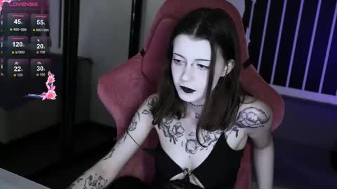 Violet online show from 13, 10, 2025