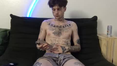 pretty boy online show from 27, 10, 2025